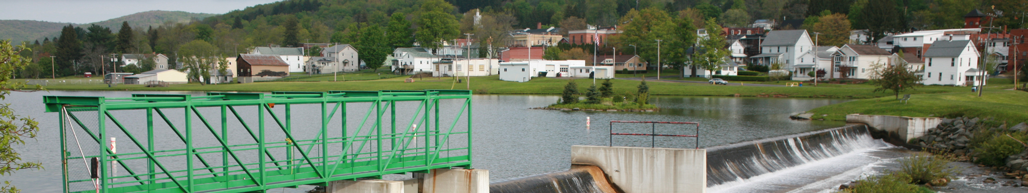 river with homes in the background